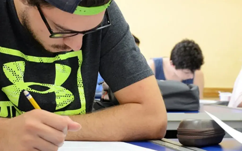 estudiante en clase