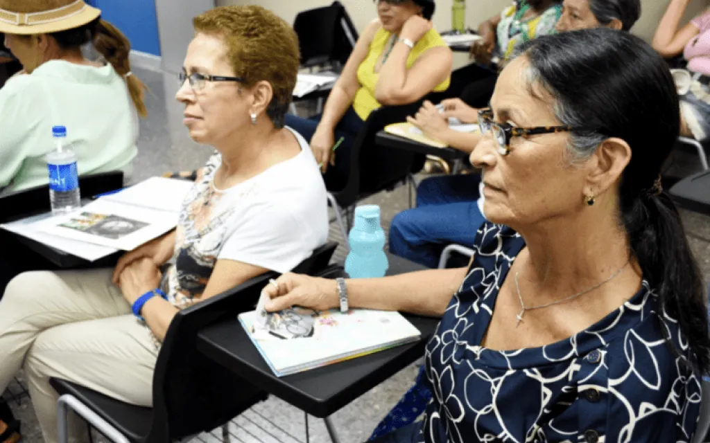 adultos mayores tec