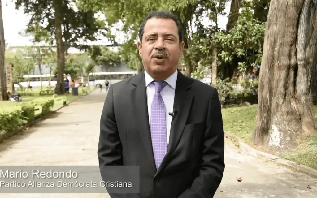 Entrega especial "Voto informado". Iniciativa de Hoy en el TEC / OCM. 