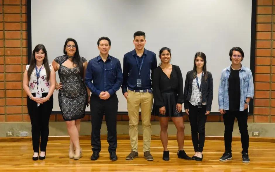 D-JAR-Tronix logró el tercer lugar.