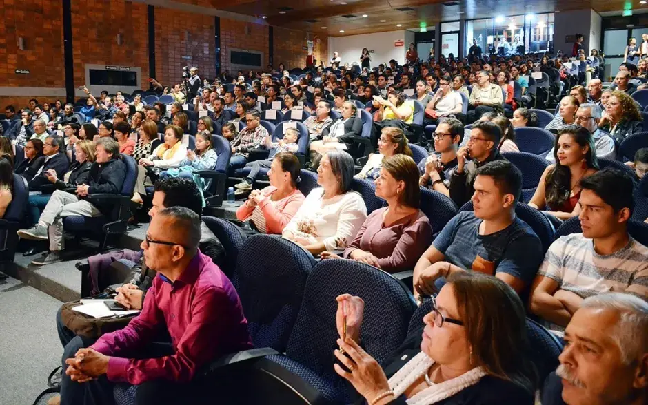 Presentación de Tierra y Cosecha