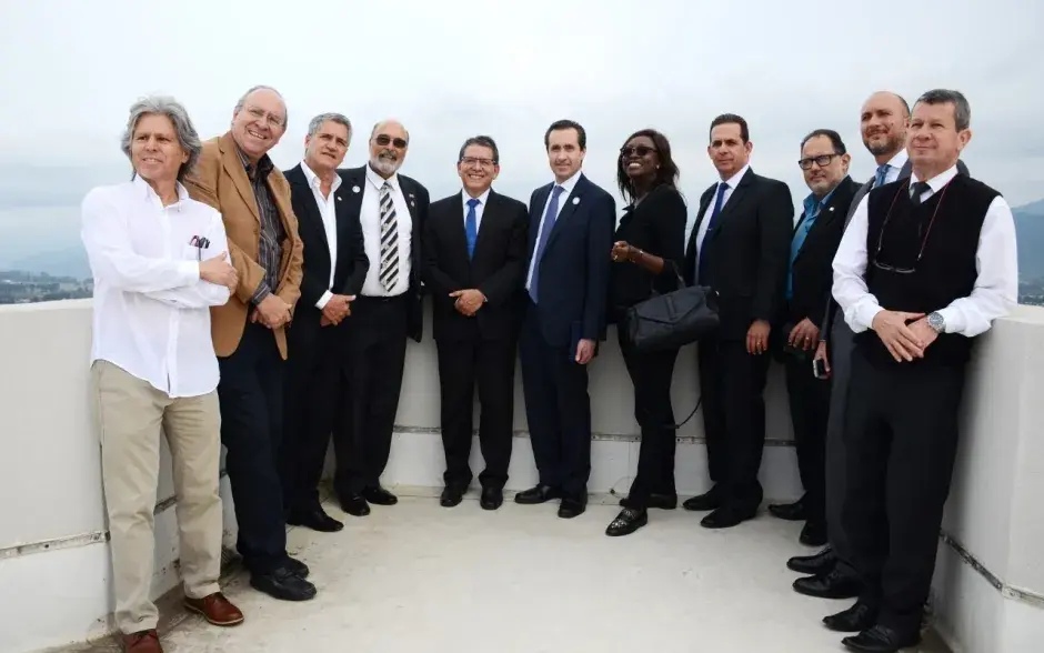 Autoridades del TEC recibieron a personeros del Banco Mundial, miembro del Conare y los rectores de las universidades públicas .