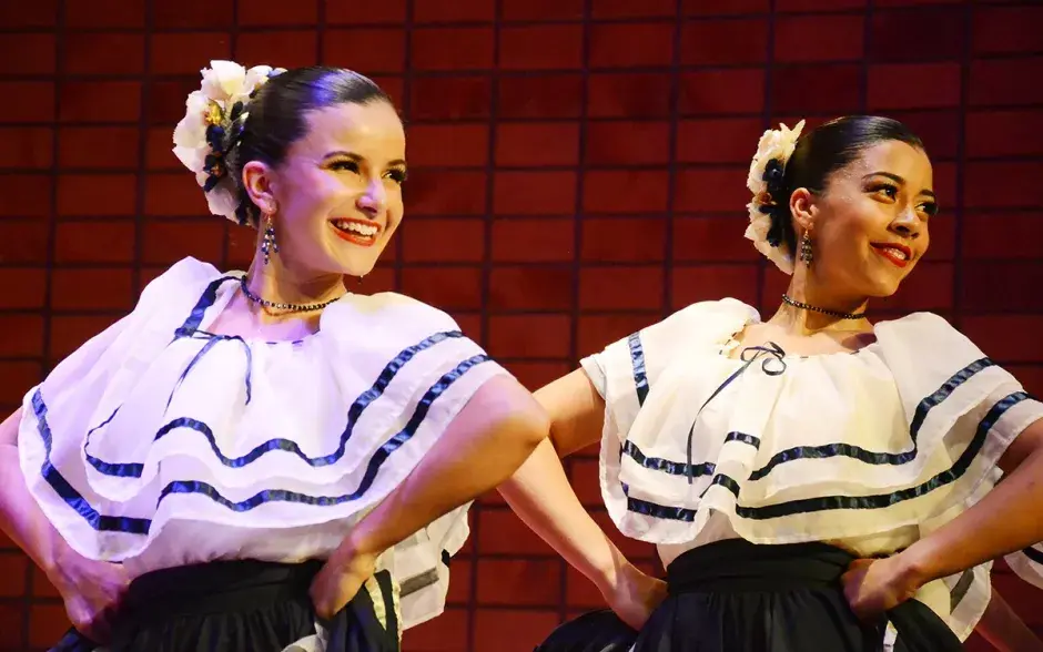 Presentación de Tierra y Cosecha