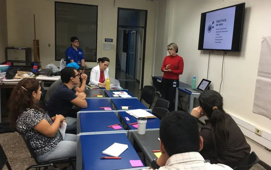 La participación de diversos tipos de usuarios fue parte de los talleres desarrollados por el TEC Digital.