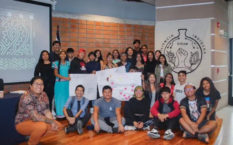Fotografía de los estudiantes participando en las actividades