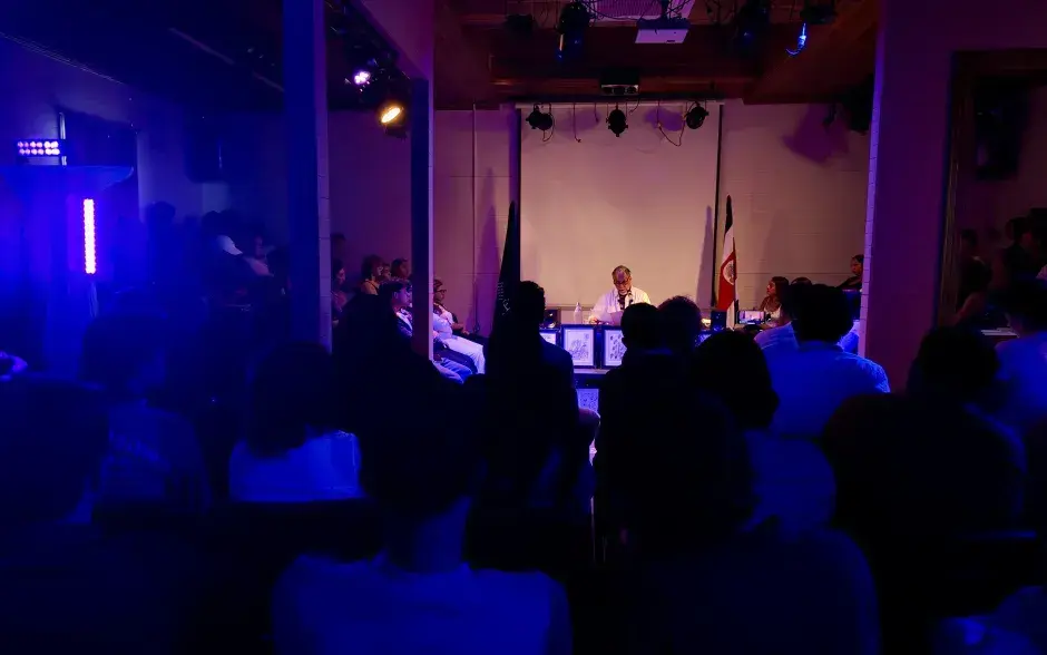 El Premio Magón 2025, Otto Apuy Sirias, destacó que la unión de distintos medios expresivos fortalece el pensamiento crítico y la proyección profesional.