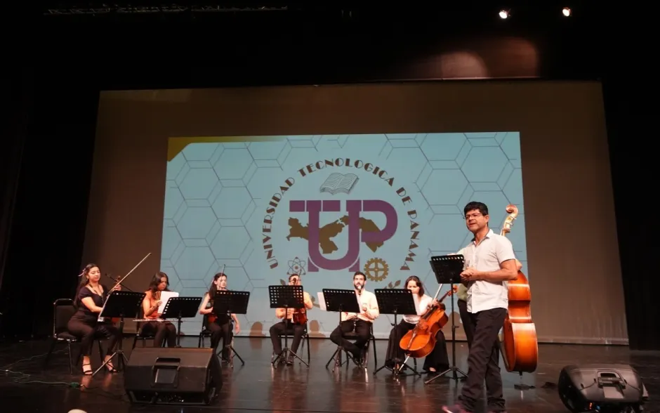 Presentación artística TEC