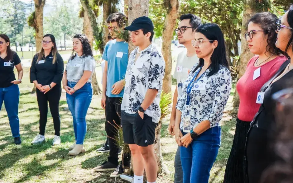 Fotografía de los participantes del evento