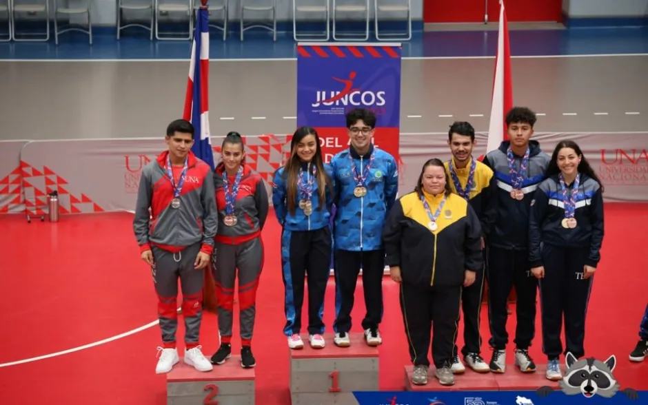 ganadores en parejas tenis de mesa
