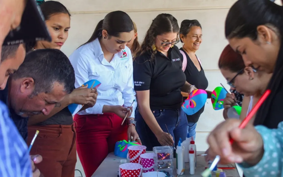 Fotografía de asistentes al evento