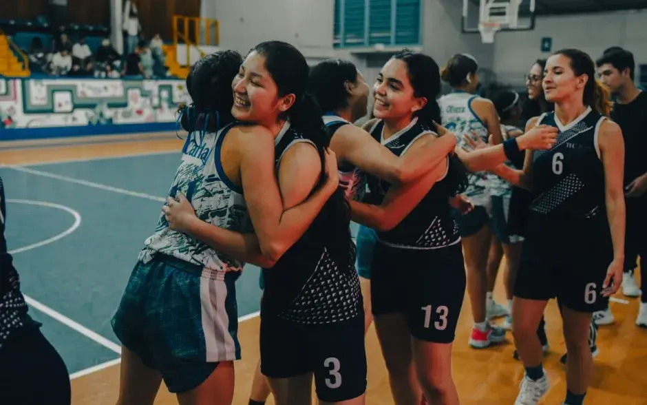 Fotografías del partido entre estudiantes de las universidades