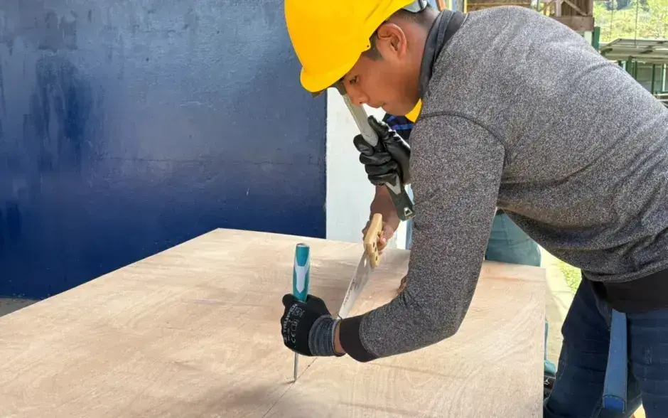 Cosmovisión indígena es protagonista en proyecto de construcción de viviendas de madera