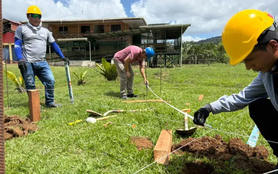 Cosmovisión indígena es protagonista en proyecto de construcción de viviendas de madera