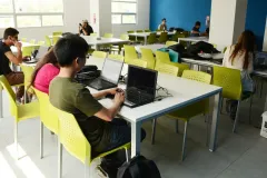 Espacios de estudio de la nueva biblioteca.