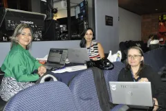 Fotografía de asistentes al evento