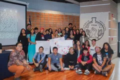 Fotografía de los estudiantes participando en las actividades