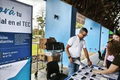 Estudiantes reciben información general sobre las 23 carreras que ofrece el TEC