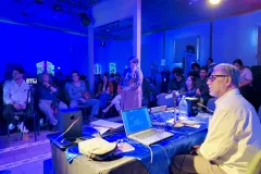 Pensar desde la idea, crear desde múltiples medios