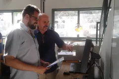 Profesor de la Escuela junto con Mario Moura