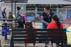 Entrega de libros en diversos cantones de Heredia