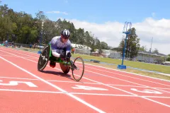 Paratleta utilizando la pista