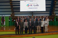 Personal del TEC y Korea