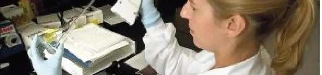 Determinación in vitro del efecto antimicrobiano de nanopartículas de plata, cobre y nanotubos de carbono en fitopatógenos aislados en la zona de Llano Grande de Cartago.