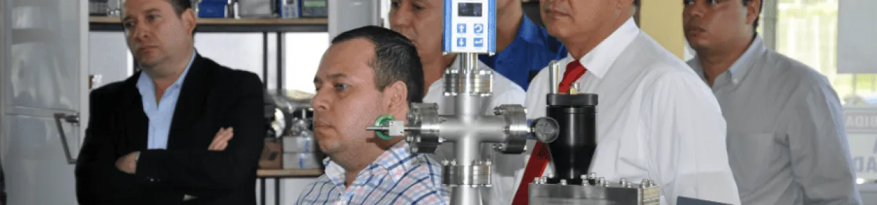 Laboratorio de Plasma