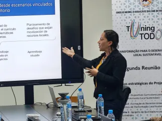 Andrea Soto Exponiendo