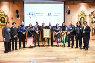 Homenaje de la Asamblea Legislativa