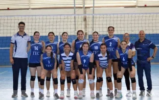 Equipo femenino de voleibol de sala del Campus San Carlos 