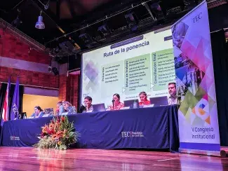 mesa principal del V Congreso