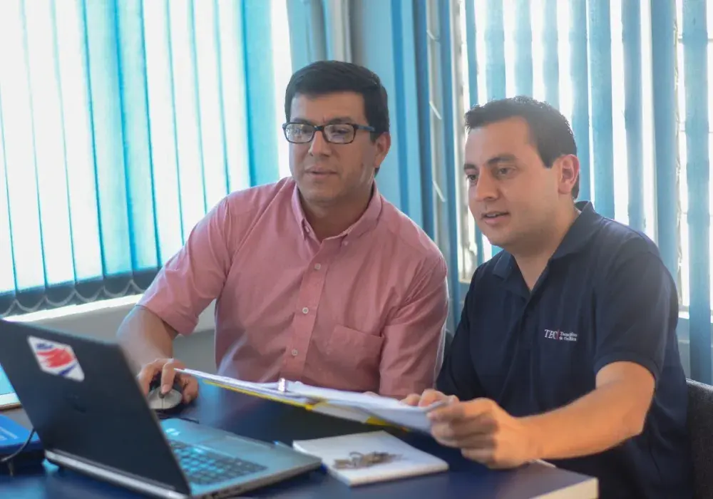 Luis Gómez Gutiérrezy Jeferson Ilama Coto
