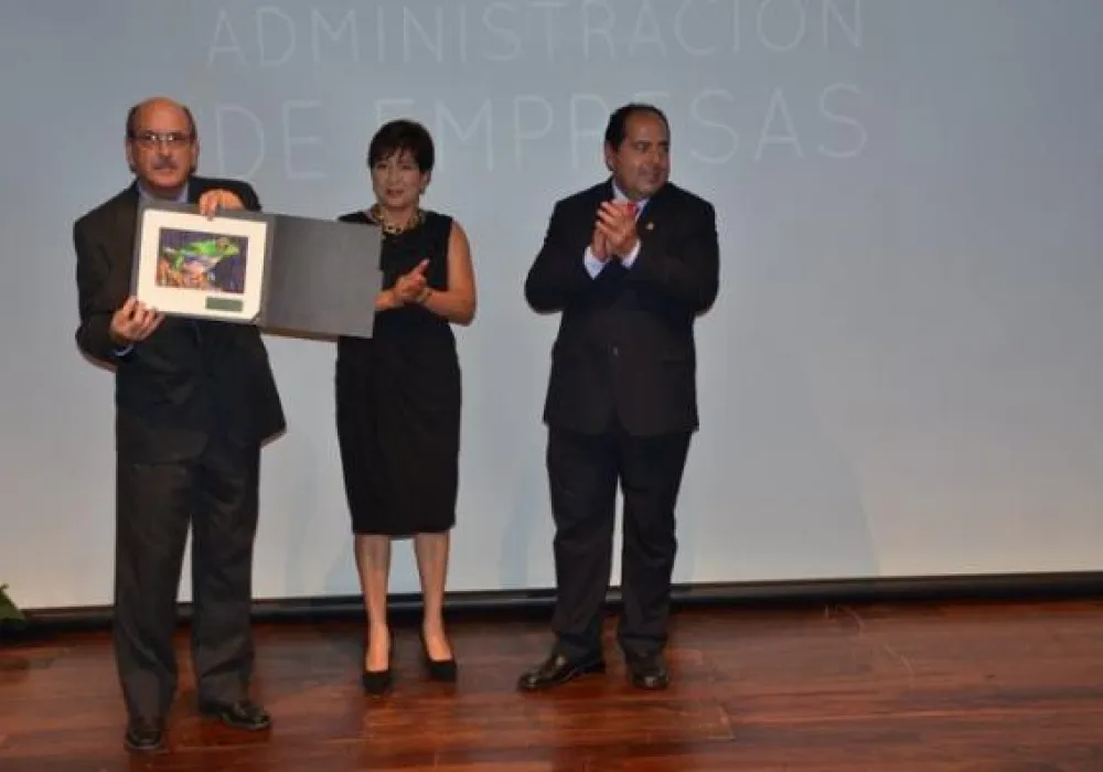 homenaje