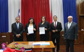 Fotografía de los participantes del evento