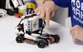 Robot