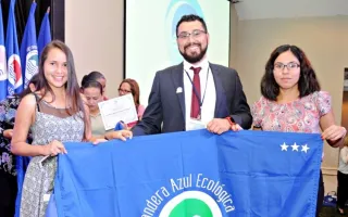 rsz_galardon_bandera_azul_10