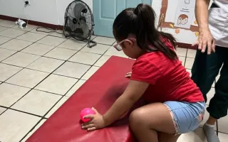 Niña en terapia