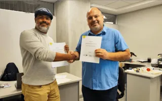 Ingeniero Edgar Zamora, junto al doctor Irving Pizarro 
