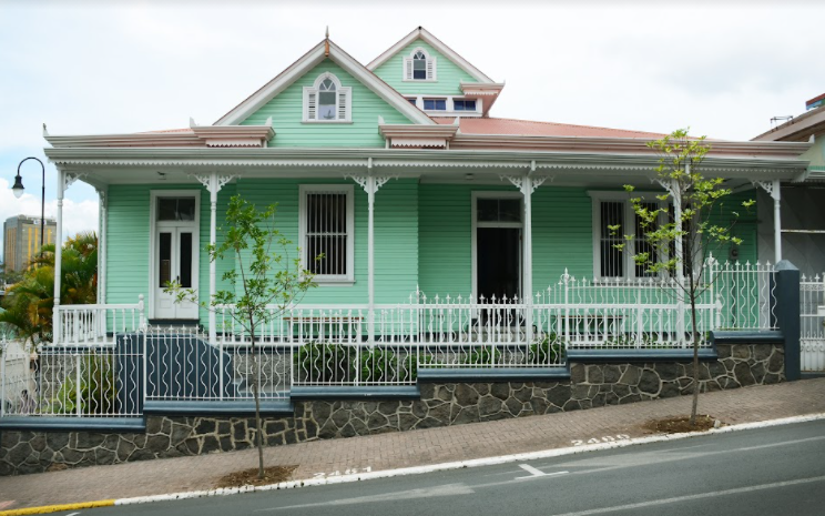 Casa Verde.