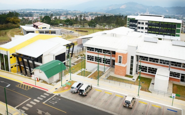 Vista aérea campus Cartago.