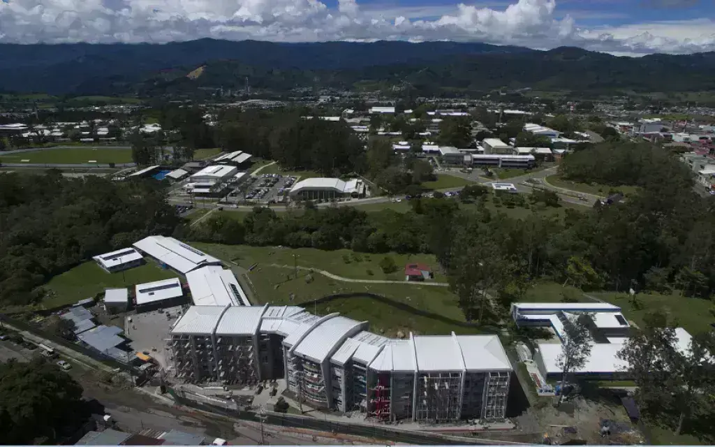 Vista aérea campus Cartago.