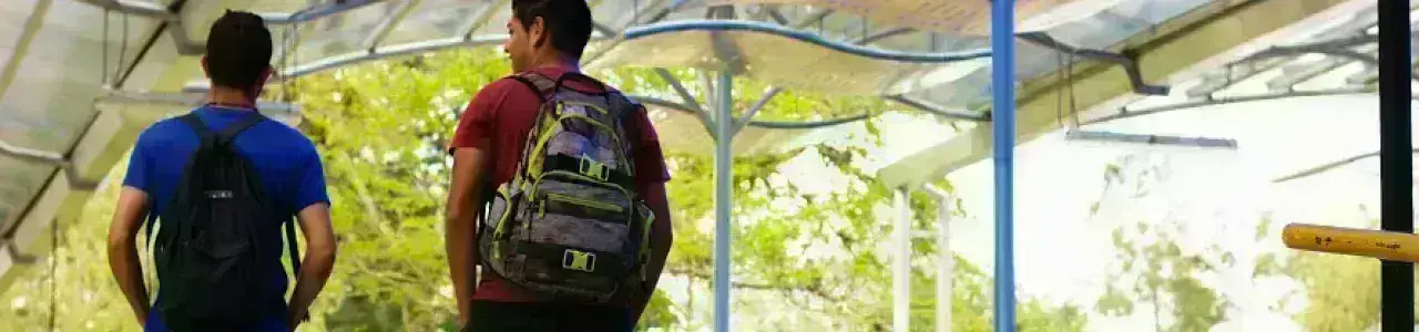 estudiantes en pretil